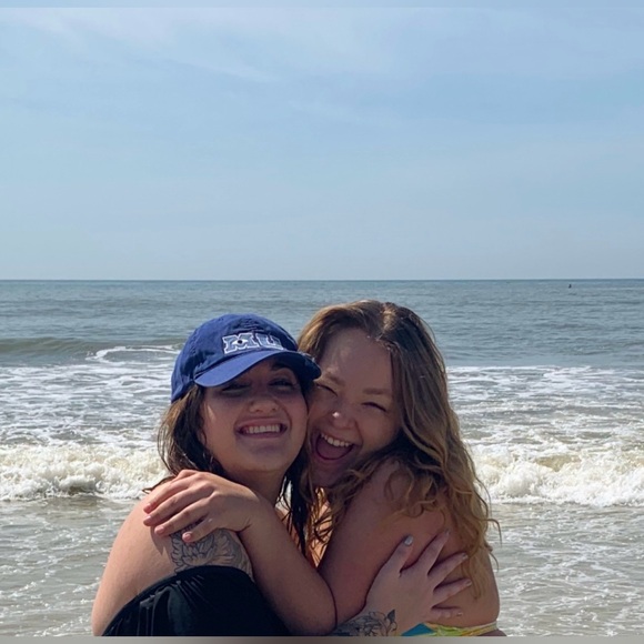 Meet your Posher, Tessa - Picture 5 of 5